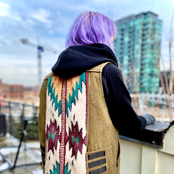 🦊 FOX & VIXEN || HANDMADE VINTAGE || Reworked Military Boiled Wool Utility Vest - Picture 12 of 13